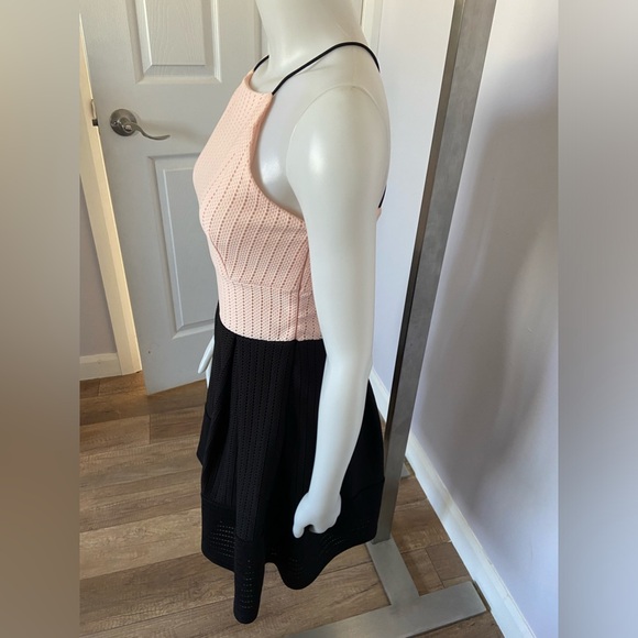 Beautiful dress 👛 - Picture 4 of 6